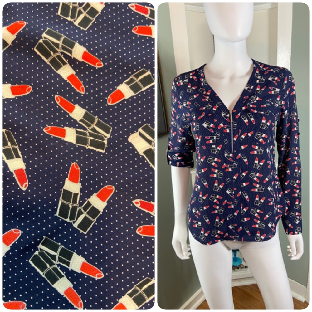 NWT New Express Novelty Navy Blue Lipstick Zip Top Shirt Blouse XSmall Polka Dot
